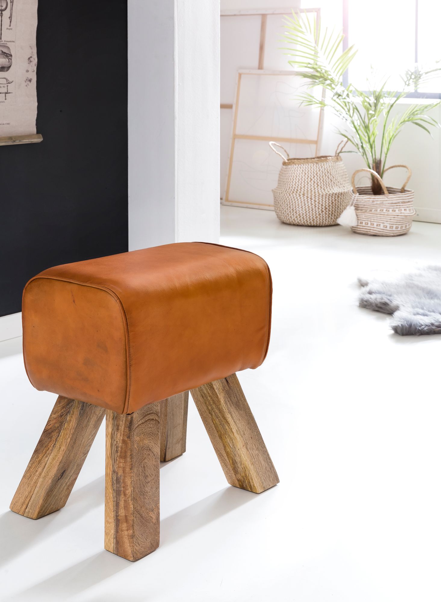 Ontwerp draai bock stool brown 40 x 30 x 47 cm