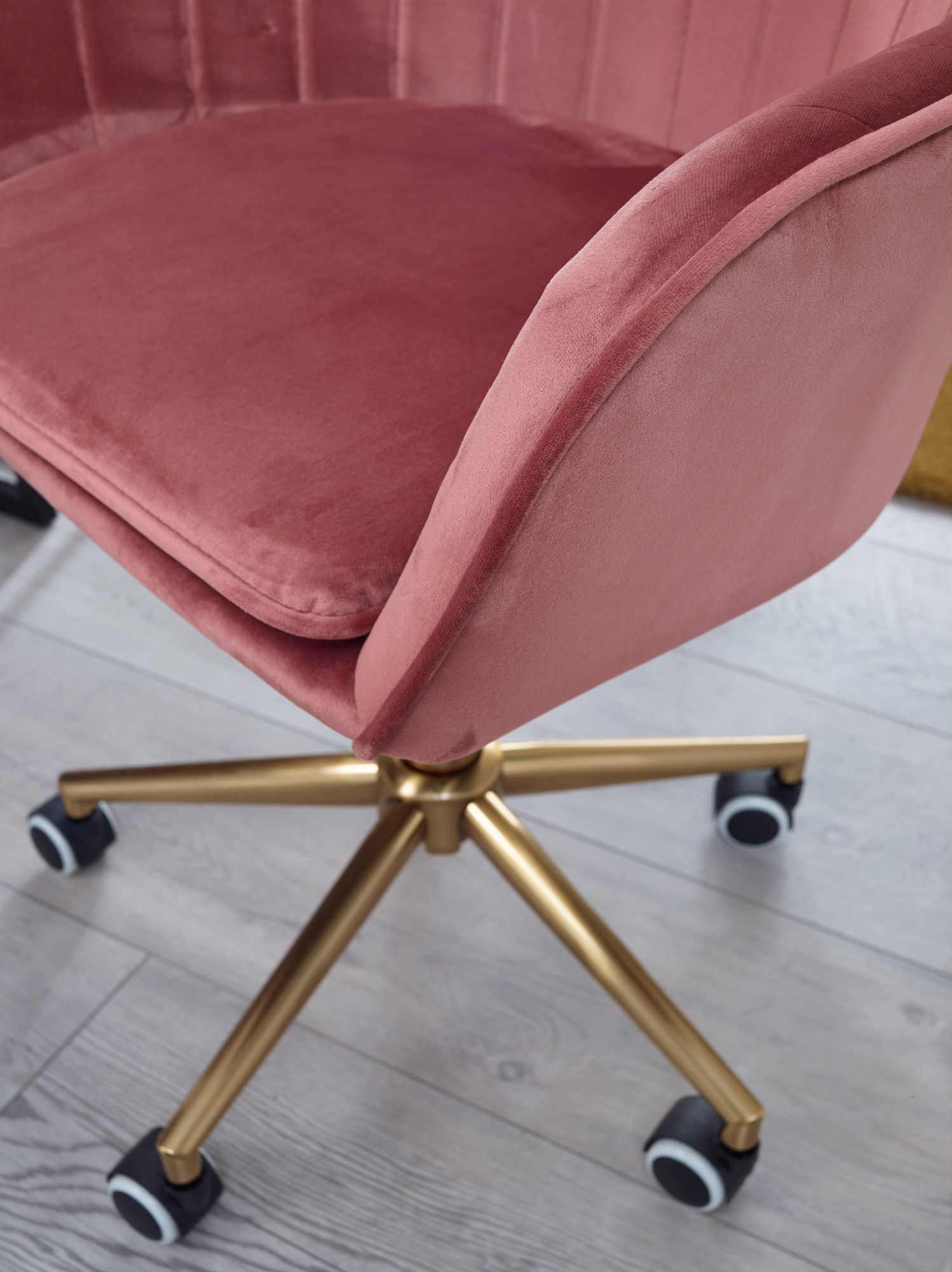 Bureau  fluweel roze