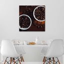 Cadre avec image de tasses remplies de grains de café imprimée sur toile en mdf marron feeby-01