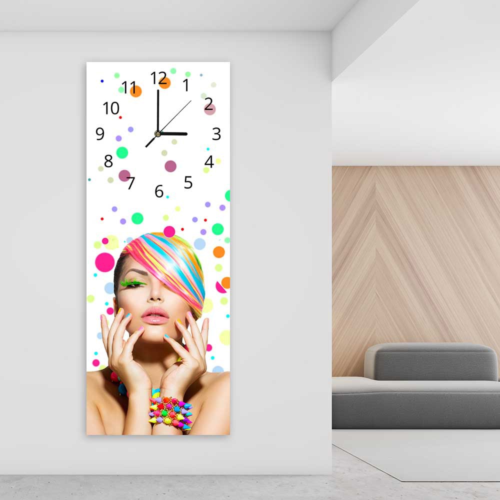 Horloge murale en panneau de fibres de bois et papier classique avec motif femme feeby-01